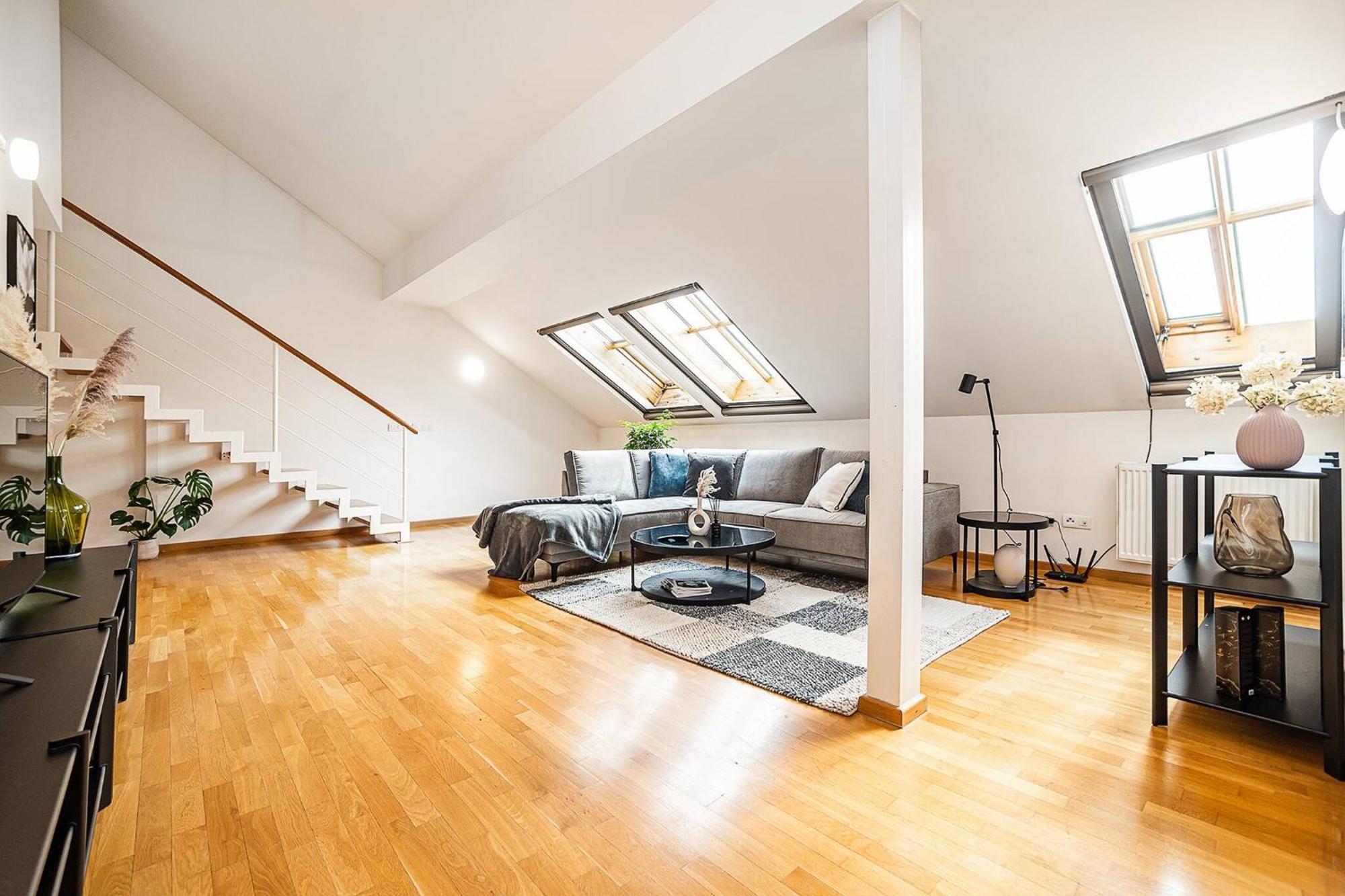 Lavish And Chic Duplex For Families And Couples * Praga